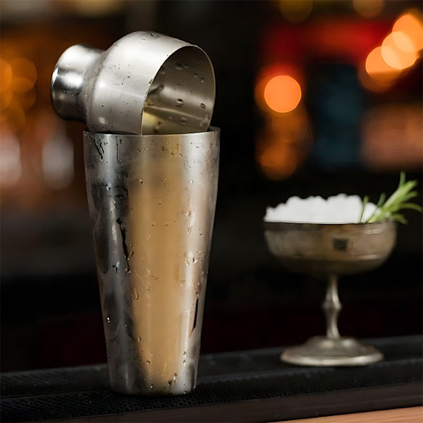 Cocktail shaker med indbygget si til blanding af drinks, gave til far kæreste