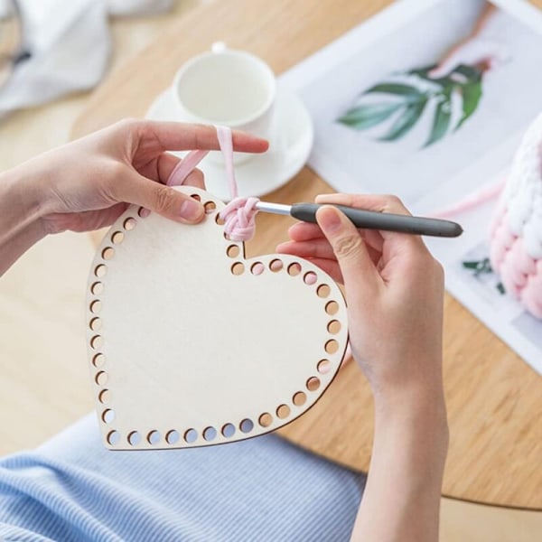 Parti med 4 runda naturträskorgar - ihålig bas för tillverkning av stickning, stickgarn, virknål, DIY, vävutrustning, i form av