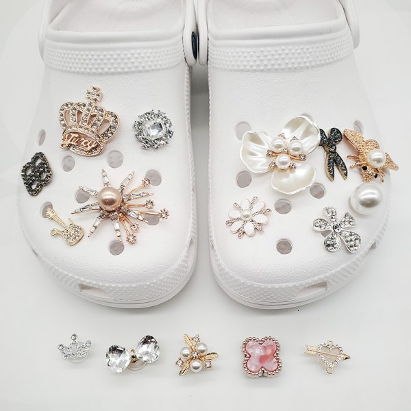 16 deler 3D Clogs Sandaler Ornamenter(Flower Pearl Crown), Shoe Cha