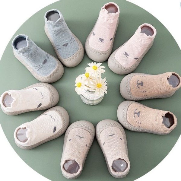 5PCS Baby Walking Shoes med mjuk sula och grepp för pojkar och flickor