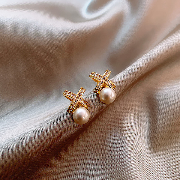 Imitation Perle Øreringe til Kvinder Indlagt Zirkon Kors Design Alloy Ørestik