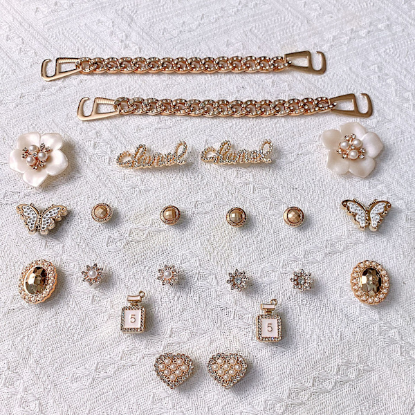 Blomster Bling Sko Charms Tilbehør til Piger og Kvinder Træsko Sandaler, Fashion Diamant Emjle med Perlekæder Festartikler Fødselsdagsgaver Træsko Ch