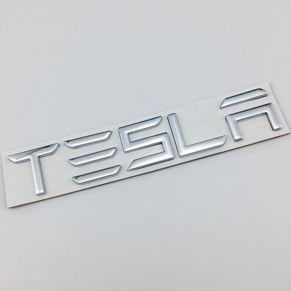 Soveltuu Teslan takapyrstön etikettiin, metalliseen auton tarrakirjaintarraan silver