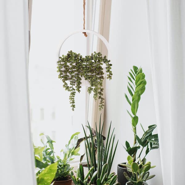 Kunstig perletråd med blomsterpotte og snorpynt