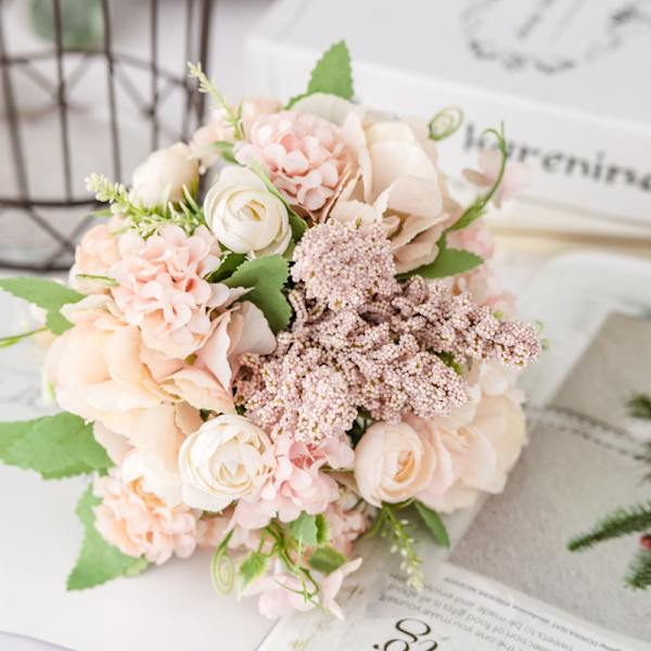 2 stk kunstige håndholdte buketter, kunstige rosebuketter til familie, bryllup, fest, feriedekorasjon (lys rosa)