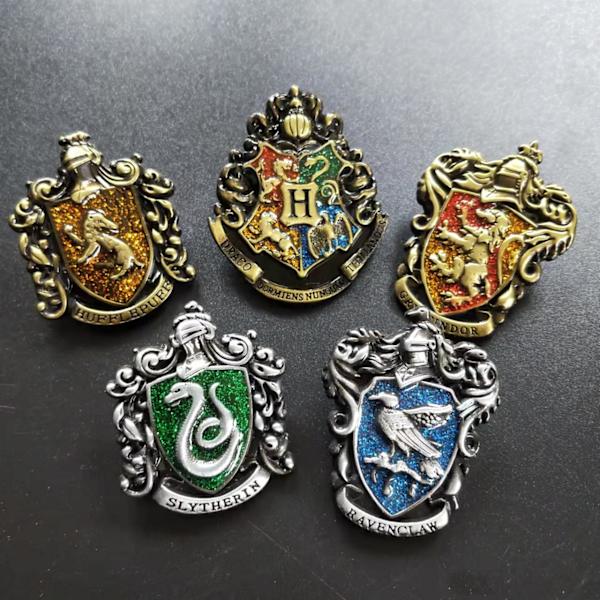 Harry Potter - Hogwarts-huse Pins Fire skoler af magisk logo