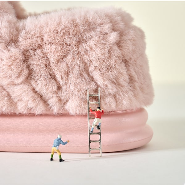 Vinterns nya damtofflor i plysch, halkfria bomullsskor för hushållet, tjocka inomhusslippers, enkla och fashionabla damtofflor, rosa, 24,5 cm