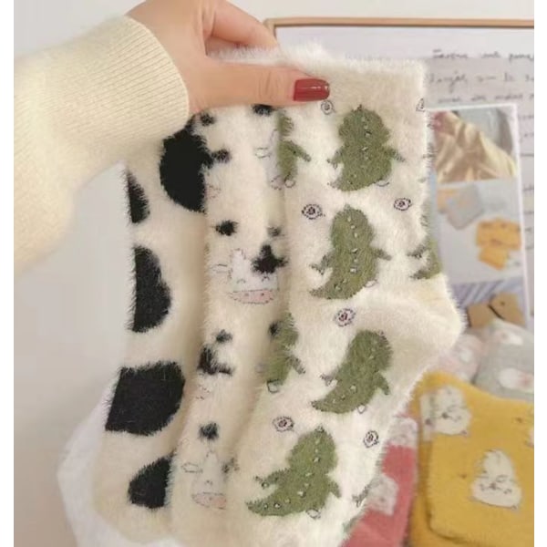 Cute cow plush socks, warm winter slipper socks, soft casual socks, comfortable and fluffy socks, 3 pairs, one size fits all