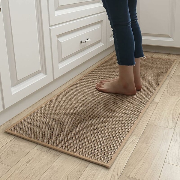 Keittiömatto – Pestävä liukumaton kumipohjainen allasmatto, juutin väri (1 kpl koolle 44x120cm)