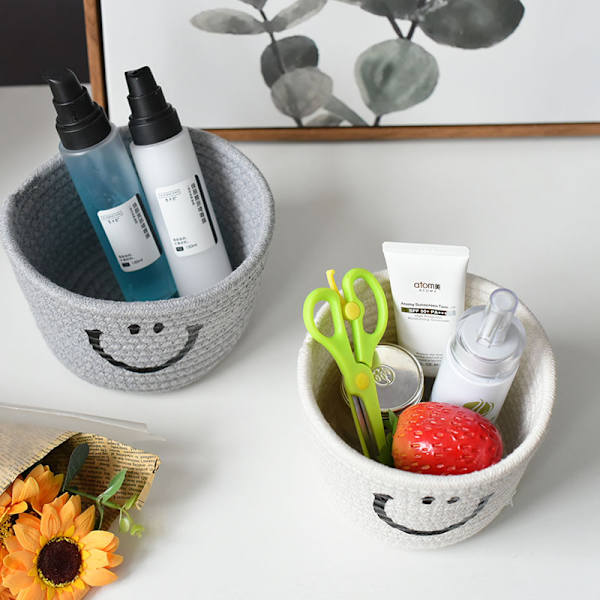 Smiley fjes oppbevaringskurv kosmetikk veggmontert vevd rotting kurv oppbevaring 15*12cm