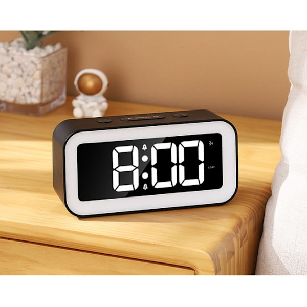 Digital väckarklocka, ljus barnväckarklocka med 7 färgers nattlampa, LED digitalklocka, tonårsmorgonväckarklocka, justerbar ljusstyrka,
