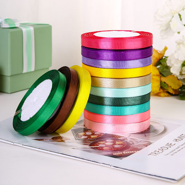 Vinröd Satinslöjfa 22m, Dekoration för Bröllop, Fest och Presentinslagning, Rosett, Polyester