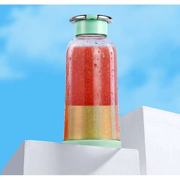 Juice Cup Mini Elektrisk Juicer Medföljande Trådlös Handhållen Multifunktionell Hushålls Bärbar Juicer (Ljusgrön)