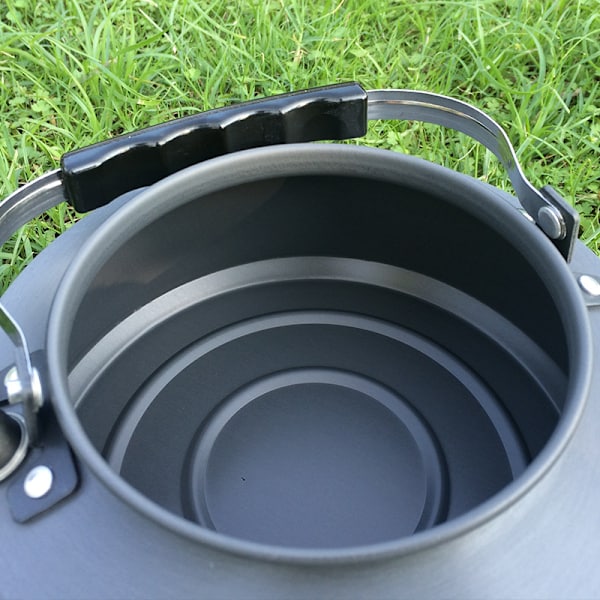 1,1L Utomhus Tekanna, Aluminium Camping Vattenkokare med Kopp Rostfritt Stål Anti-Korrosion Bestick Set Vattenkokare Camping Picknick Vandring