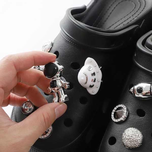 Bling Aliens Shoe Charms Tilbehør for jenter og kvinner Tresko Sa