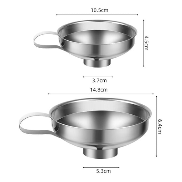 2 st trattar med sylt och konserver med lång fyllningskrage, diameter på fyllningskragen (inre ca 3,7 cm / 5,3 cm), rostfritt stål, silver