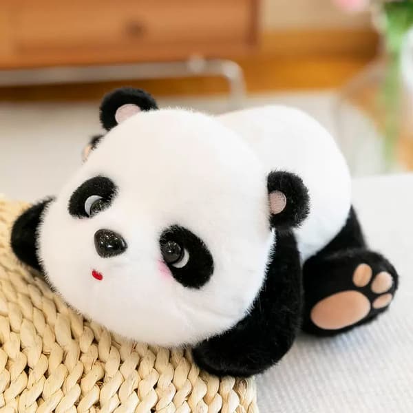 Babydocka som imiterar söt pandadocka 45cm