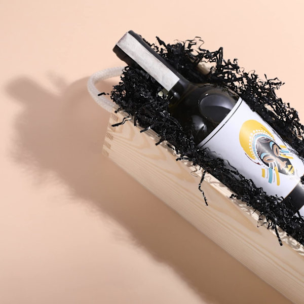 200g krossat strimlat papper svart kraftpapper - Julinslagning - Krossat inslagning - Presentförpackningsfyllning - Tom fylld korg