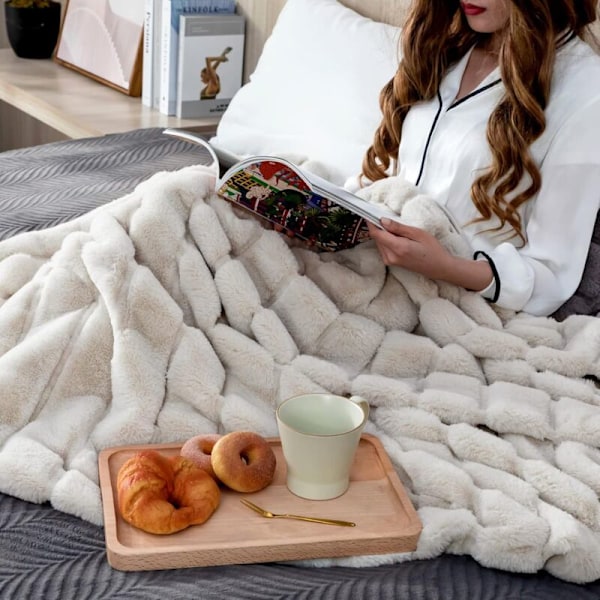 Pelspledd til sofa, tykt og mykt vinterpledd til sofa, soverom, stue, 130 x 160 cm, beige