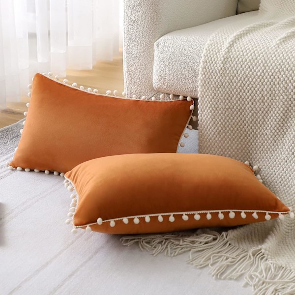 (30x50cm, Orange) Set med 2 dekorativa kuddfodral i mjuk sammet med pompom, prydnadskuddfodral för heminredning, kuddfodral för soffa, säng, stol, sovrum, vardagsrum