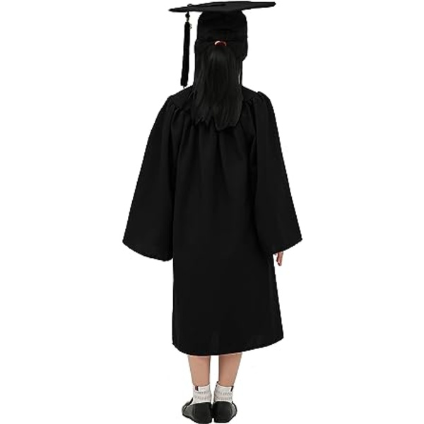 Mat Preschool（33） Børnehave Dimission Robe og Gradueringshat med Vedhæng 2023 til Dreng og Pige 12 Farver