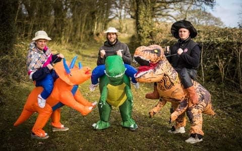 Oppusteligt dinosaurkostume til børn (unisex)
