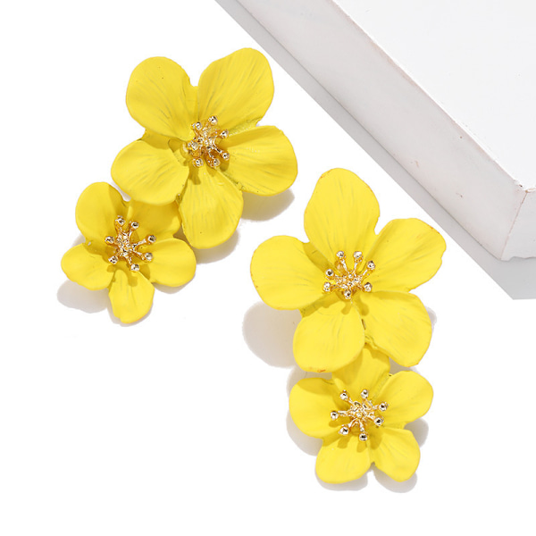 Gula örhängen japanska och koreanska kreativa söta blomörhängen temperament mode sprayfärg blomma pärlörhängen örhängen