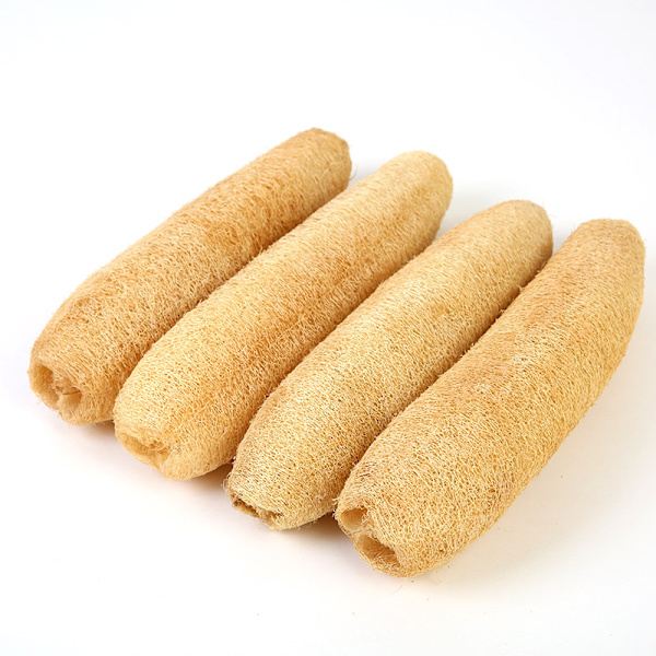 4 stycken av en bit loofah naturlig skönhetsbadsvamp kroppsskrubb. Premium loofahmassa exfolierar din hud.