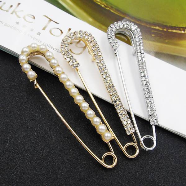 Dame Brocher Sjal Sweater Clips Faux Krystal og Perle Brocher, Sikkerhedsnåle Clips til Skjorter Kjoler, 2 Styles, Guld, Sølv