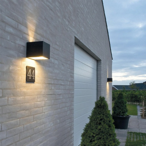 Udendørs væglampe med bevægelsessensor 12W LED væglampe, IP65, sensor væglampe til have/gang/sti, 6000K koldt hvidt, sort