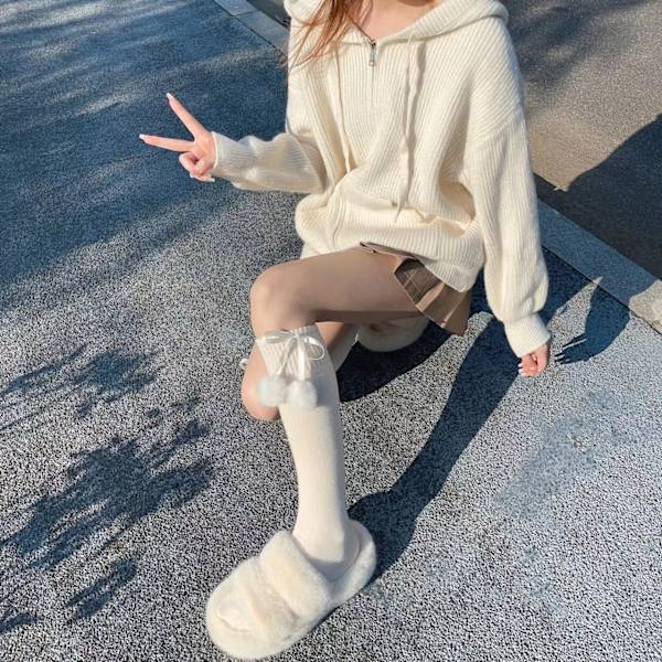 Naisten villakashmirpallolämpimät sukat reiden korkeat sukat Kawaii söpöt syksyn ja talven sukat