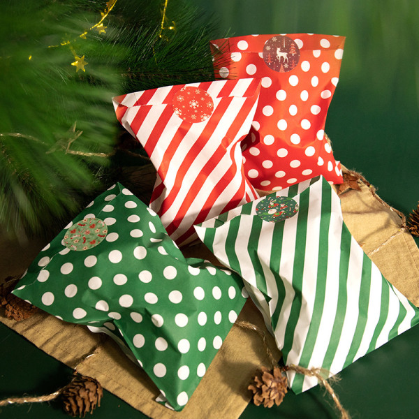 Julegodteripose, rød og grønn prikkete twill kraftpapirpose, julefest gavepose med klistremerke sett med 24 stk.