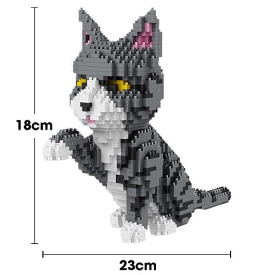 Kat der giver pote. Figur til samling med nanoblocks.