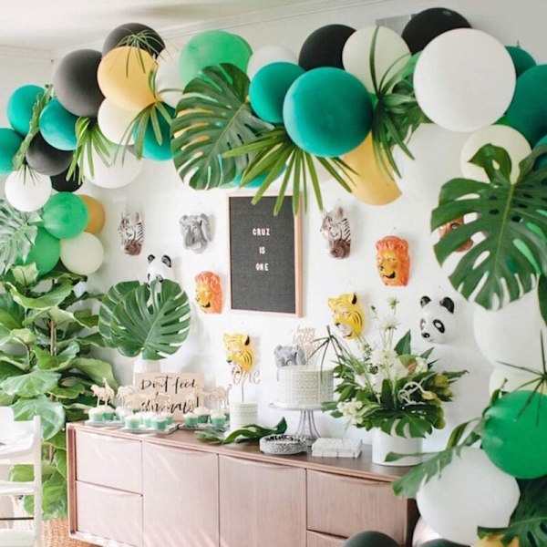 60 keinotekoisen trooppisen palmun, monstera-lehden setti varsilla safari- tai trooppisiin juhlakoristeisiin