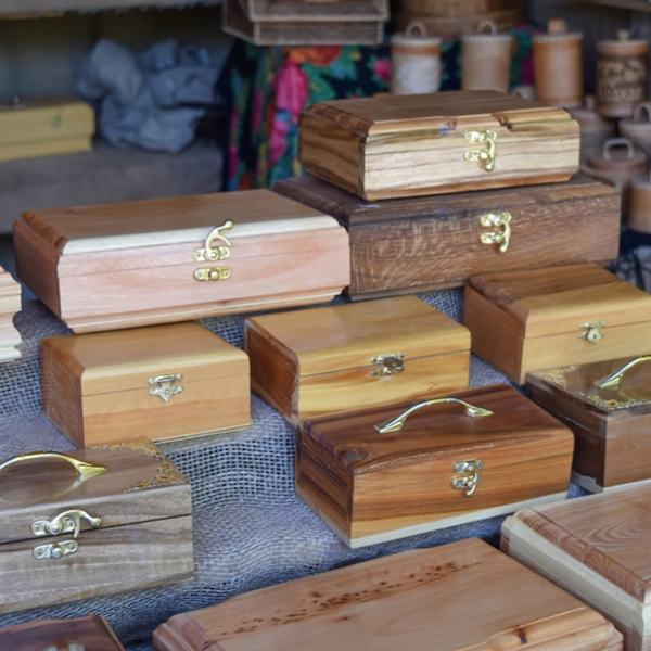 12 kpl Antiikki Vasen/Oikea Lukko Koukku Hasp Sarvi Lukko Ruuvilla Lukko Laukku DIY Puu Korurasia Koristelu Koristeellinen Lahja Viini Puinen Laatikko (vasen-Tumma