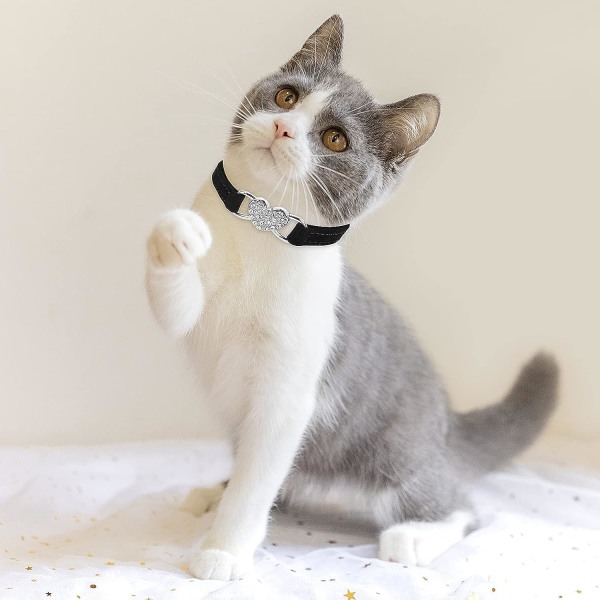 Svart- hjerteformet kattehalsbånd med sikkerhetsbelte og rhinestone-klokke