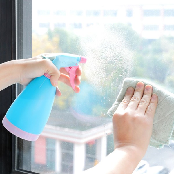 500 ml sprayflaska bevattningskanna desinfektion trädgård hushåll blombevattningskanna (2 stycken)