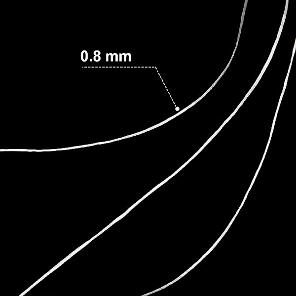 Helmi 0,8 mm narun kestävä helminauha (valkoinen, 70 metriä/rulla), käytetään korujen rannekkeiden valmistukseen, helmien pujottamiseen tarkoitettu lanka