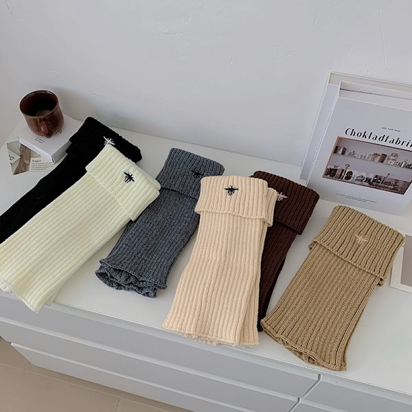 Preppy bie-broderte trykte leggvarmere