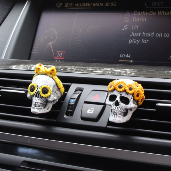 Evil Skull Trio-statuer med billuftfrisker hodeskallemønster, dekorasjon av bilinteriør, spøkelseshode (B-2PC)