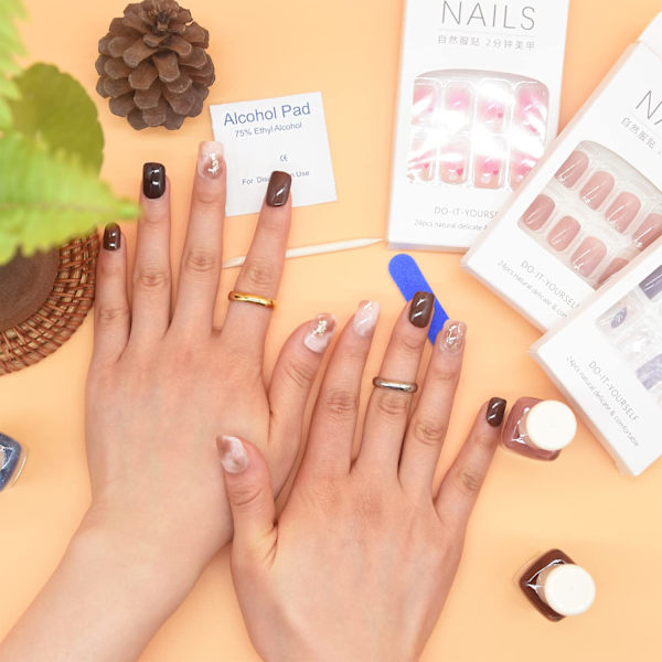 Tryck på naglar korta fyrkantiga falska naglar med glänsande glitterdesign gyllenbrun gradient full täckning faux akryl franska falska nagellim damnaglar