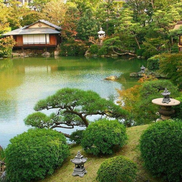 Japanilainen ulkopuutarhalamppu, aurinkokäyttöinen ulkokoristeellinen puutarha Zen-patsas Pagoda-lyhty, luova lahja Vintage-käsityöt, aurinkovalot Koriste La