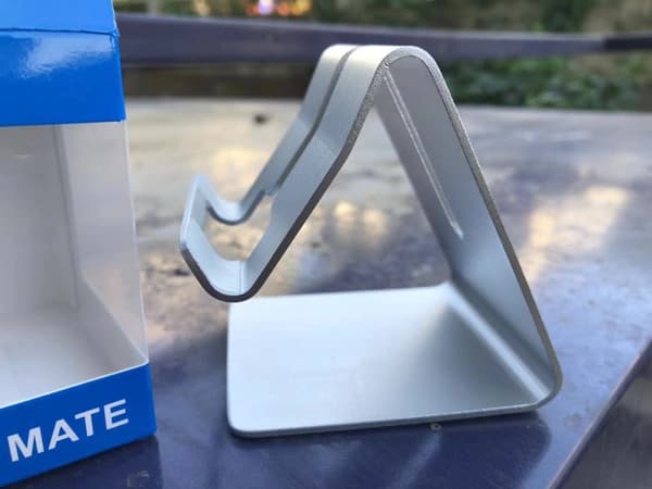 Universal skrivebordsstøtteholder til tablet og telefon til smartphone, iPhone, iPad, metal, aluminiumlegering (sort)