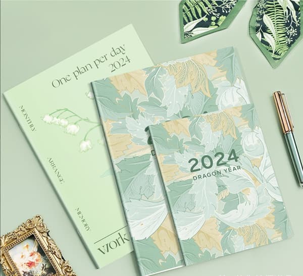 2024 Grøn Liljekonval A4 Spiral Kalender Planner Notebook Agenda Månedlig Plan Notepad Tidsplanlægger