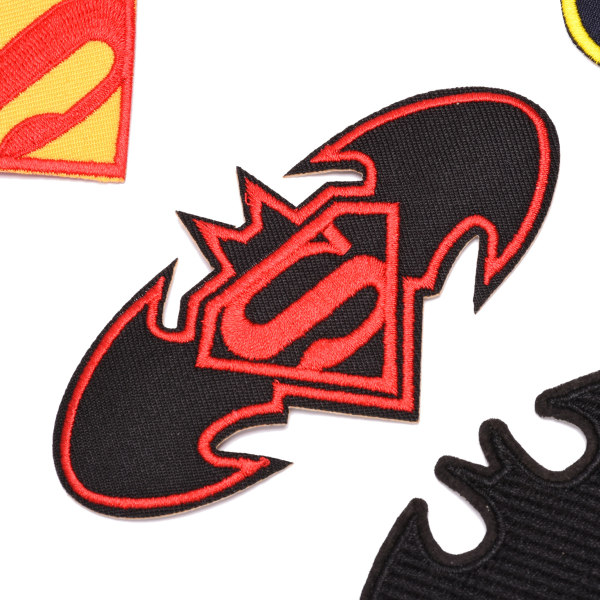 16 Iron-on lapper til Hero Superman badges, broderet applikation
