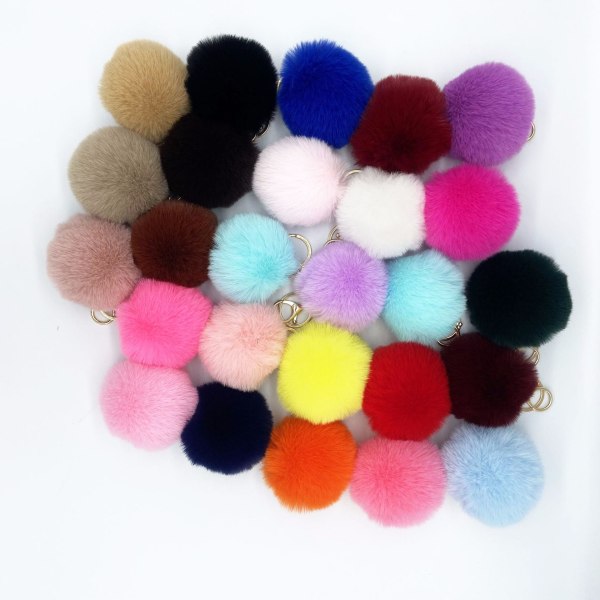 1 stk. nøglering med fluffy pom pom til bil taske charm (tilfældig farve)