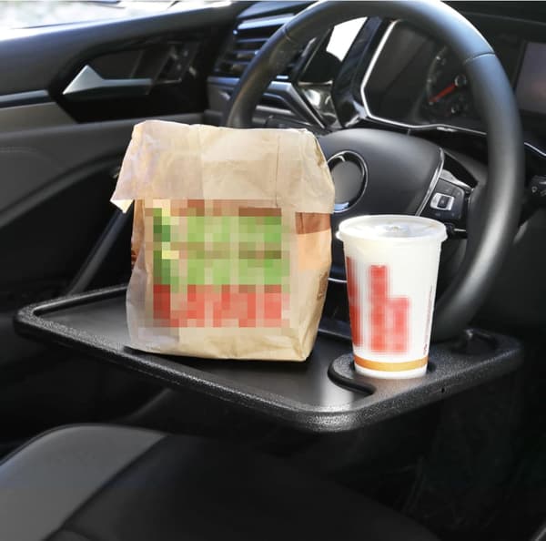 Tarjotinateria ja kannettava tietokone autoon Harmaa Musta
