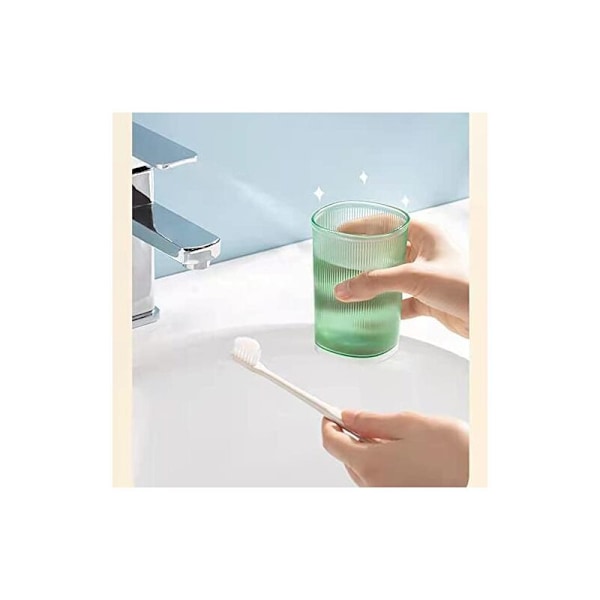 7x10,5 cm Set med 2 okrossbara glas, badrumsmuggar, tandborsthållare i plast, badrumsmuggar, sminkhållare, set med 2 dricksglas re-rail