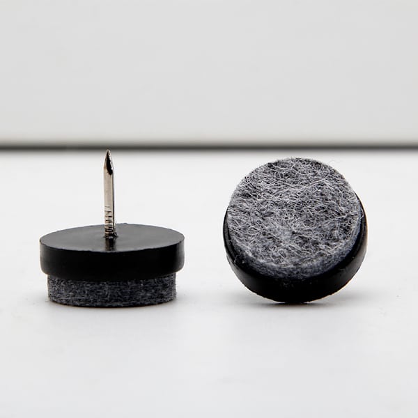 24 stk. møbelpuder med filt og søm til møbler, stole og borde (28 mm)
