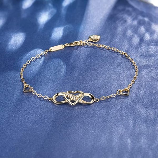 Armbånd for kvinner 925 sterling sølv Infinity Heart Hvitgullbelagt diamant justerbart armbånd Beste morsdagsgaver for kvinner jenter (gyldent)